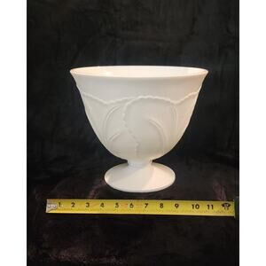 INDIANA MILK GLASS Pedastle Pebbled Leaf Pattern Punch Bowl 8” Diameter